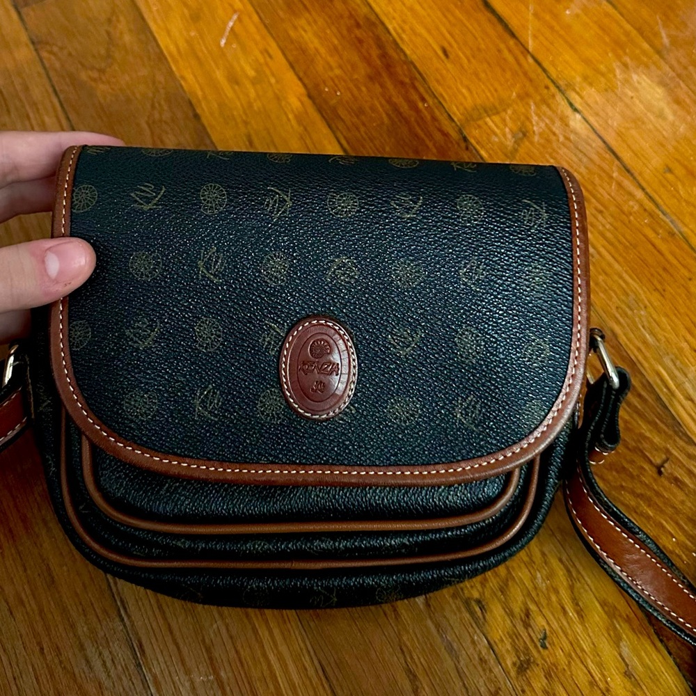 Real vintage Kenzia Italian leather bag, year 1970